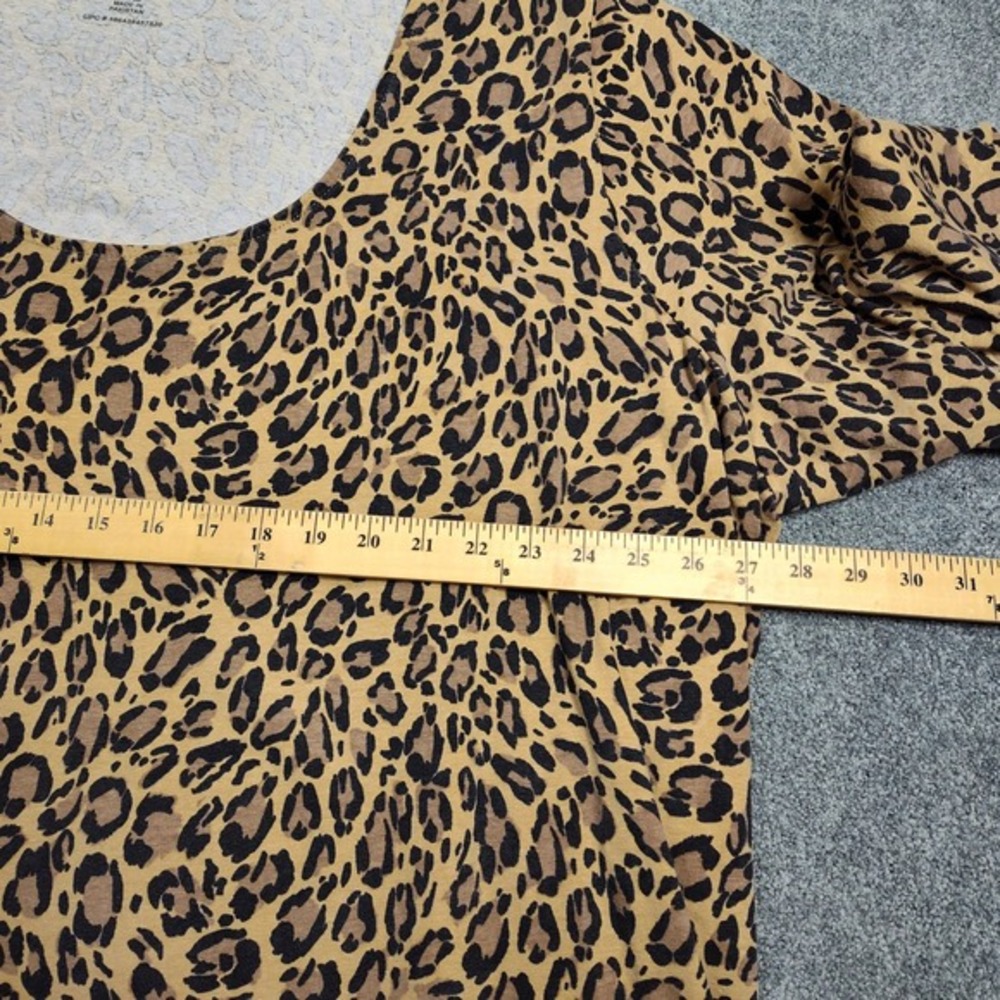 Jessica London‎ Womens 38/40 Top Leopard Print Scoop Neck Short Sleeve Plus Size - Picture 8 of 9